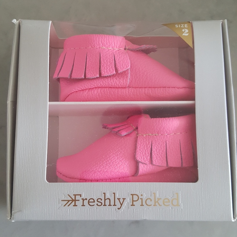 Freshly Picked Moccasin size 2 Neon Pink